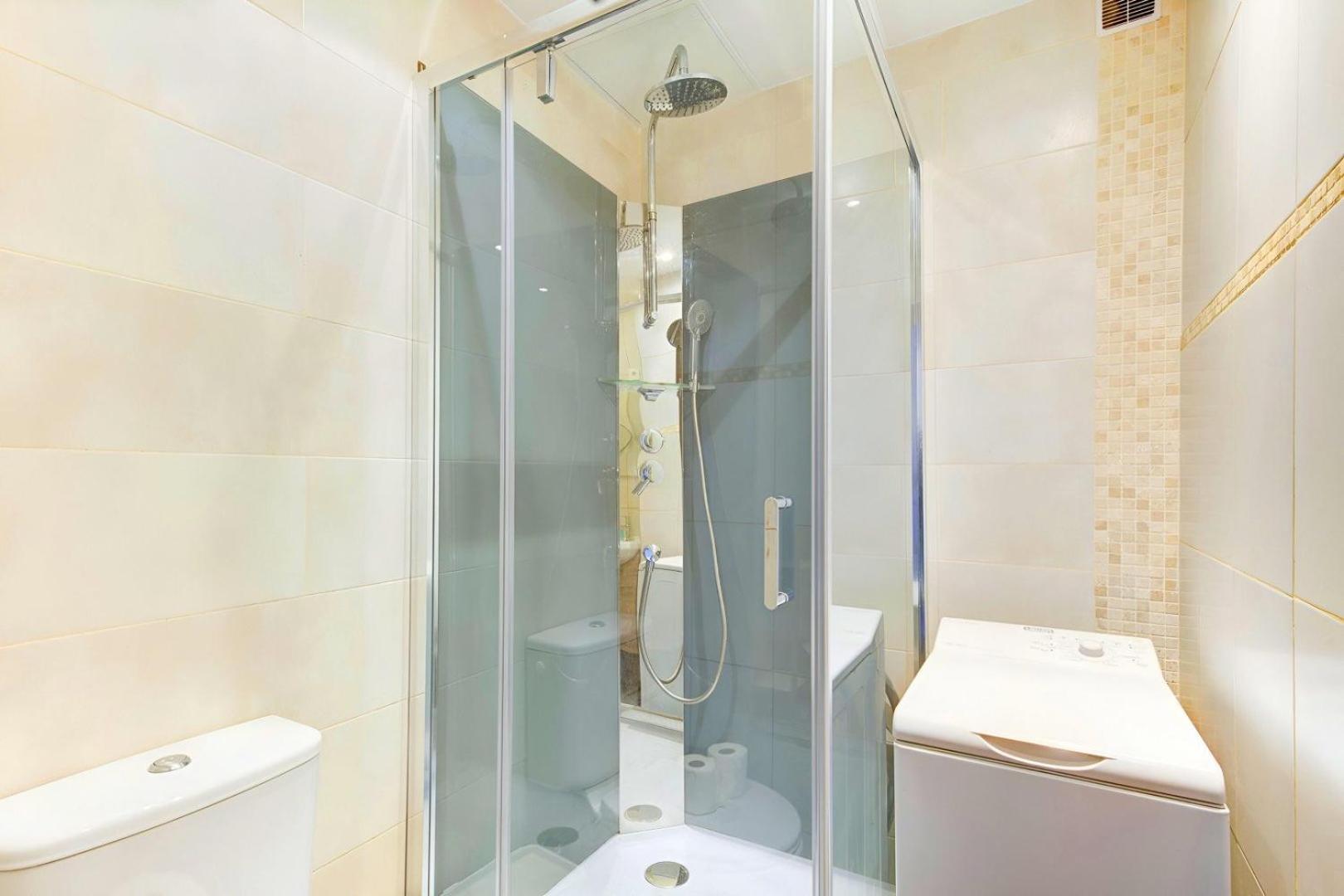 Bluestay 187 - A Paris * La Celle-sous-Gouzon